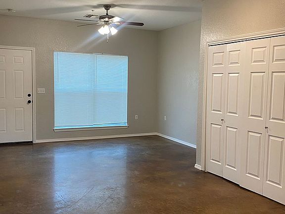 3rd image of 2335 Nopal St #108