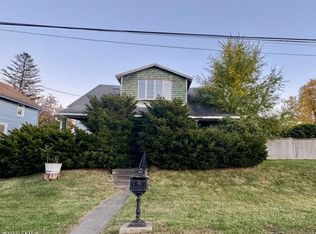 28 Fullerton Avenue, Schenectady, NY 12304