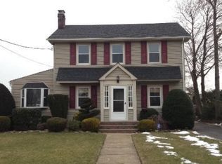 1 Hendrickson Ave, Rockville Centre, NY 11570