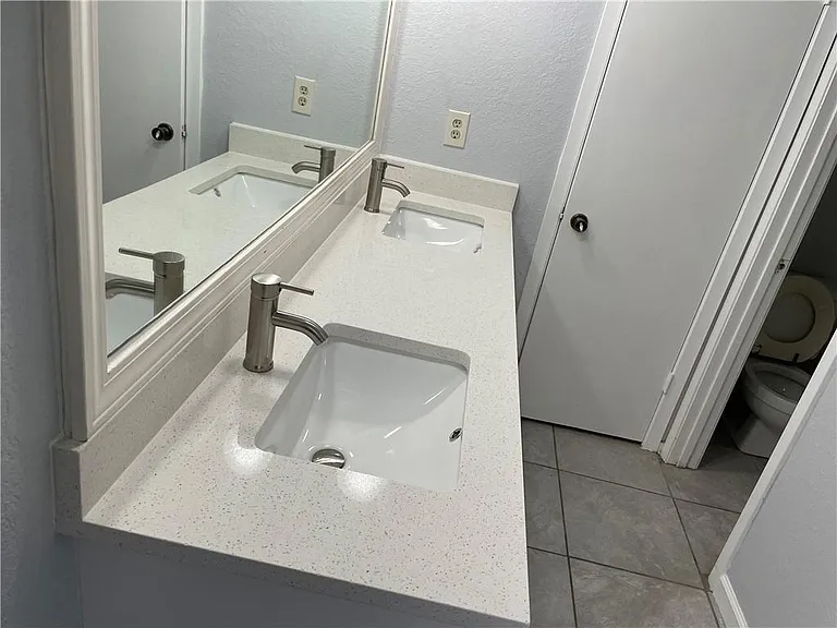 8303 Gallatin Dr — Photo 9