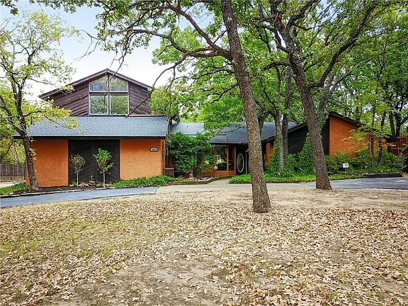 2nd image of 3652 Green Meadow Ln