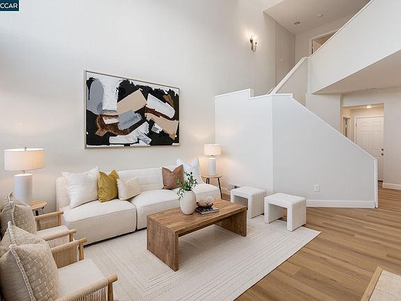 4th image of 6199 Lakeview Cir