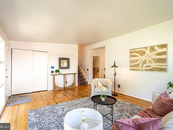 4th image of 2305 Pinneberg Ave