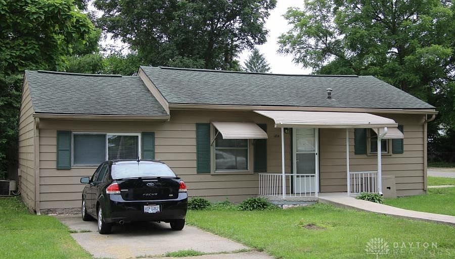 1st image of 1654 North Blvd