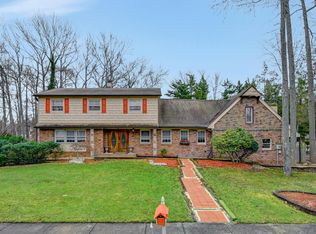 3 Riley Rd, Morganville, NJ 07751
