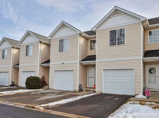 36415 N Hutchins Rd, Gurnee, IL 60031