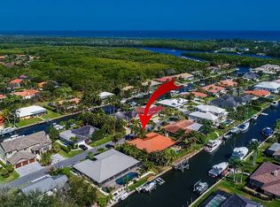 8896 SE Harbor Island Way, Hobe Sound, FL 33455