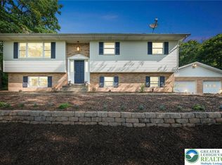 2922 Dogwood Dr, Coopersburg, PA 18036