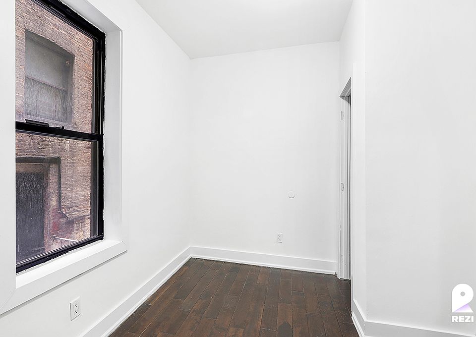 1st image of 526 W 173rd St APT 1