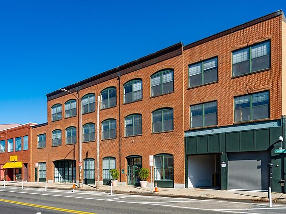 3rd image of 815 Somerville Ave