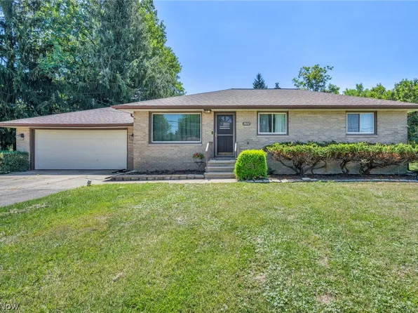 2822 Joseph Pkwy, Brunswick, OH 44212