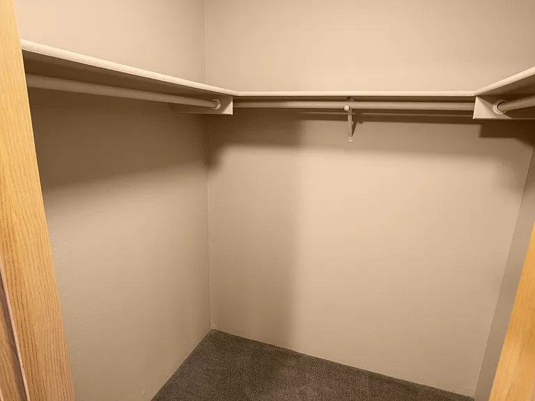 Graymayre Crossing Apartments — Photo 29