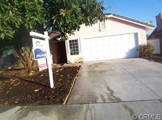 2712 Los Robles Ave, Rialto, CA 92376