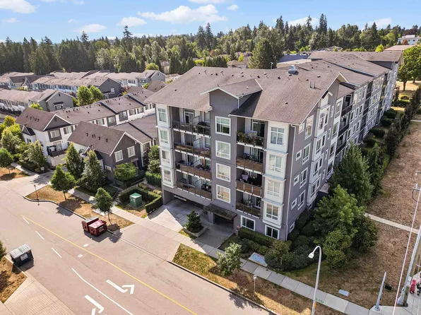 13628 81a Ave #106, Surrey, BC V3W 3E2