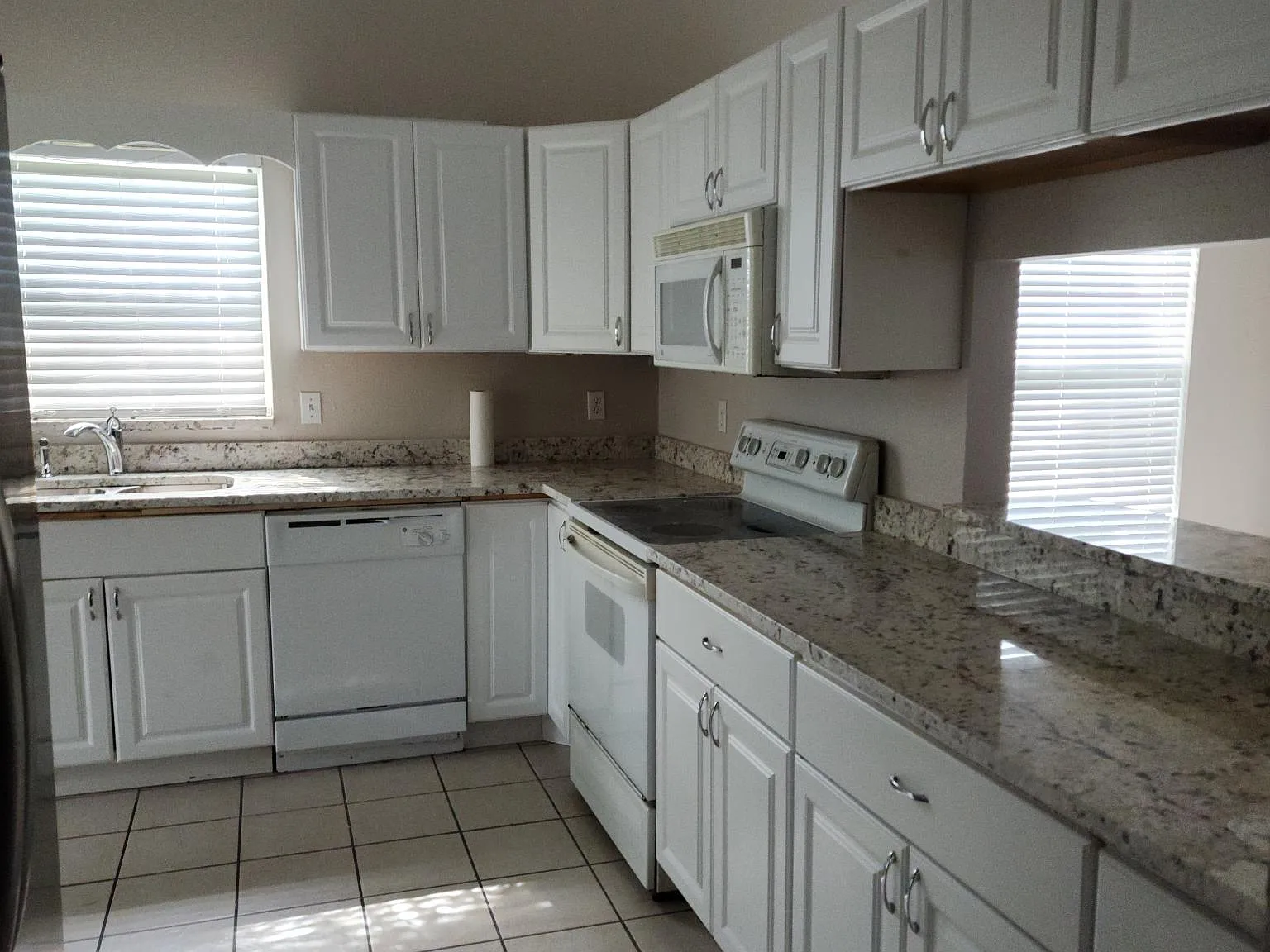 5023 Barrington Circle — Photo 3