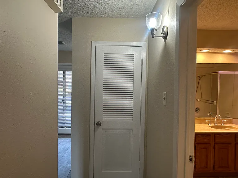 1909 Chasewood Cir #214 — Photo 4