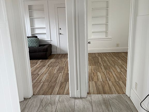 5th image of 1131 S Wood Ave APT 2