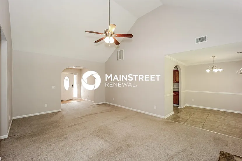 714 Rosewood Cir — Photo 4
