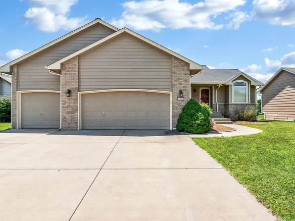 2450 S Westgate Ct, Wichita, KS 67215