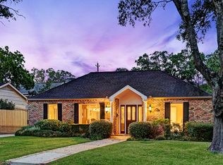 6126 Burgoyne Rd, Houston, TX 77057