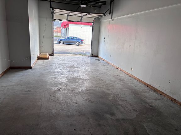 4th image of 307 Ridge St Suite 105