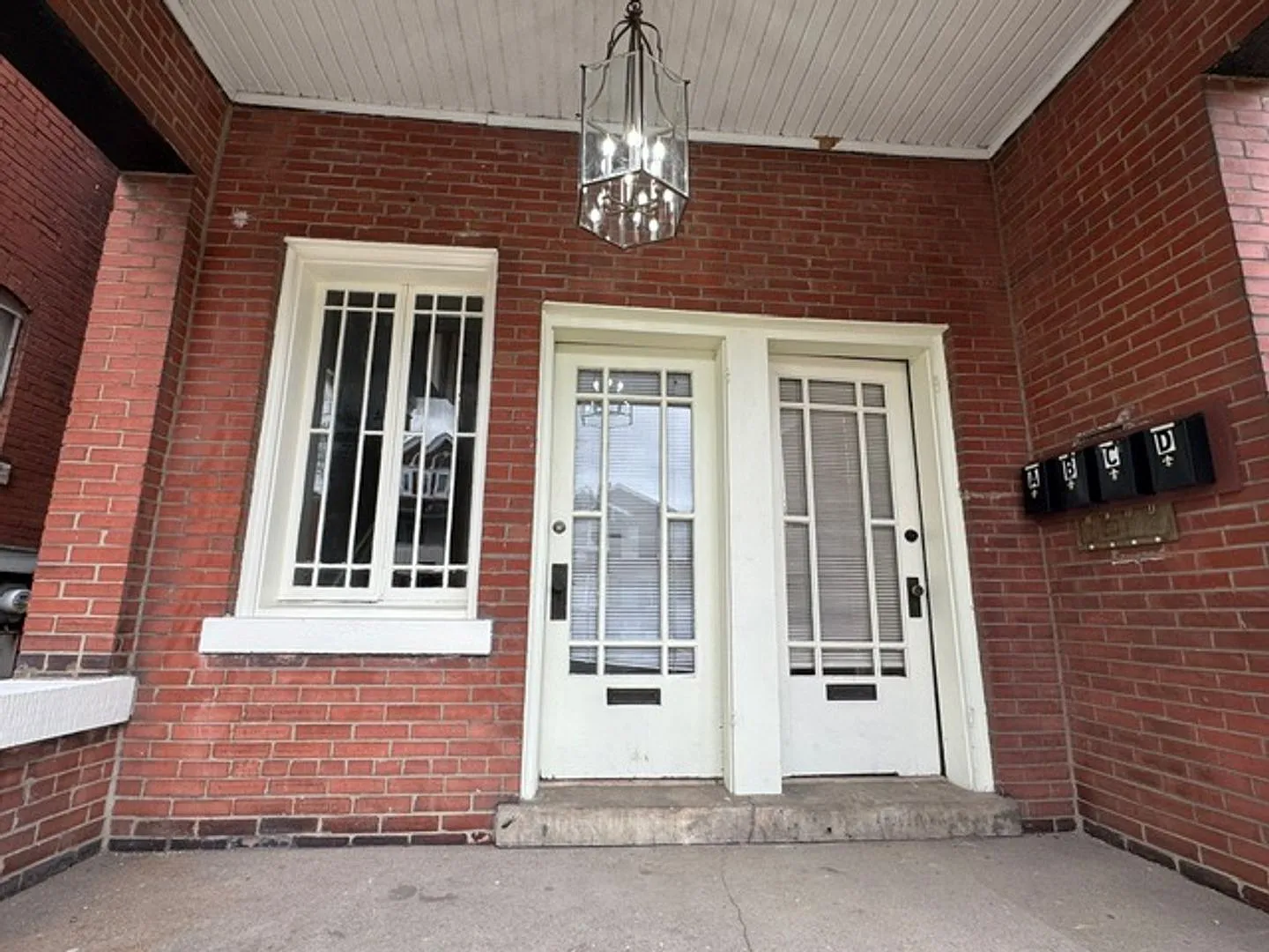 510 W. Saint Catherine — Photo 4