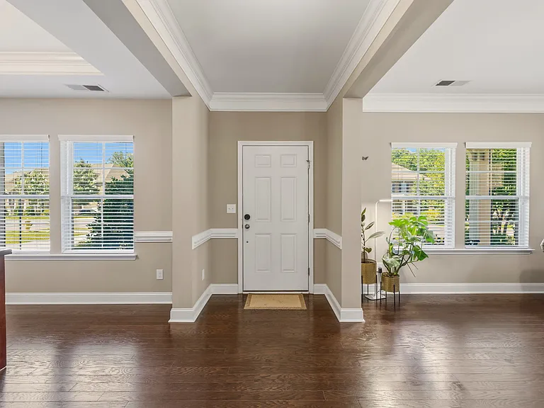 167 Alexandria Dr — Photo 12