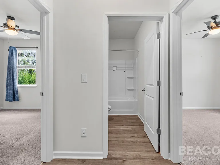 9120 Saint Thomas Ct — Photo 7