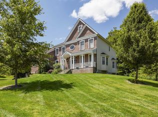 1 Wiltse Ln, Poughkeepsie, NY 12603