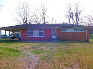 1311 Grandaddy Rd, Lawrenceburg, TN 38464