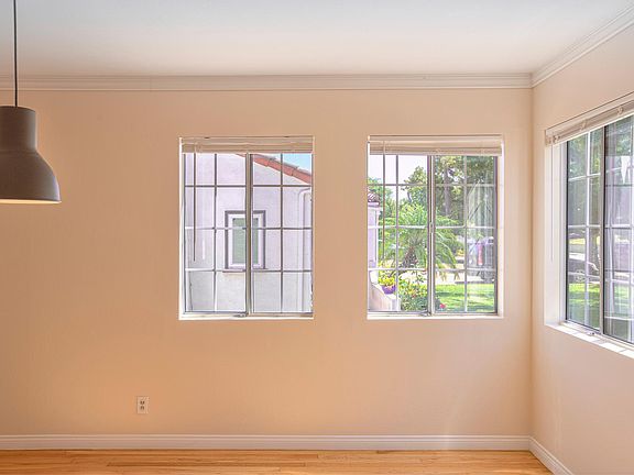 5th image of 804 S Westboro Ave