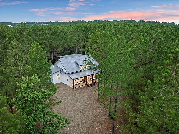2nd image of 277 Cypress Cir