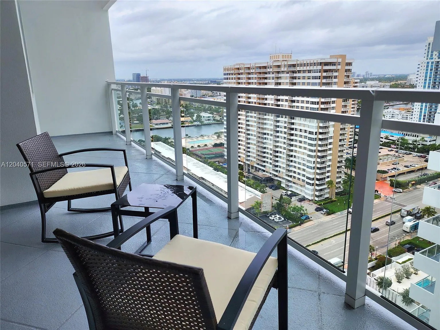 Parker Plaza Condo Estate — Photo 4