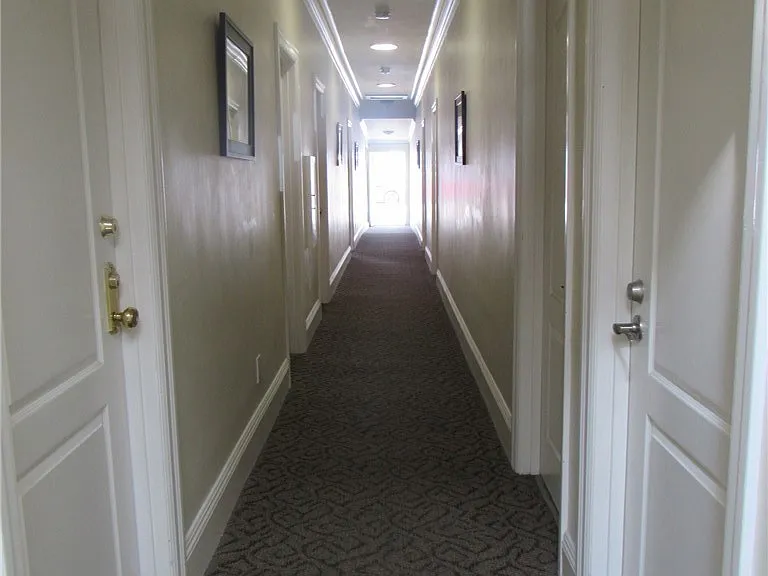 2267 Honolulu Ave #4 — Photo 4