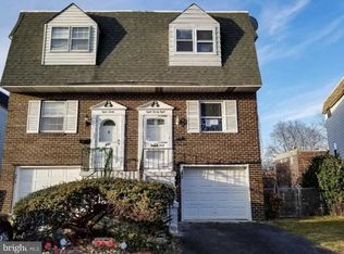 828 School Ln, Folcroft, PA 19032