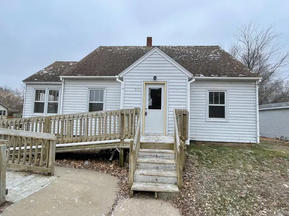 301 Sinclair Lewis Ave, Sauk Centre, MN 56378