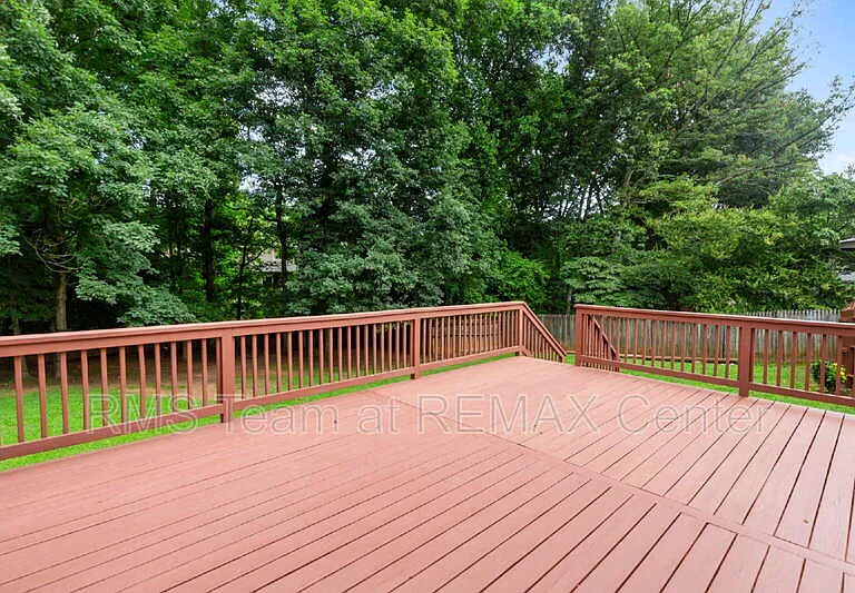 773 Huntington Way NW — Photo 41