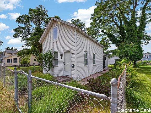 4th image of 326 Mason Ave