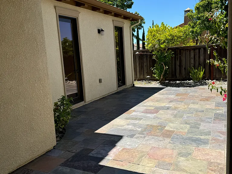 7056 Emerson Ln — Photo 3