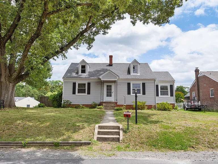 2307 Rawlings Ct — Photo 6