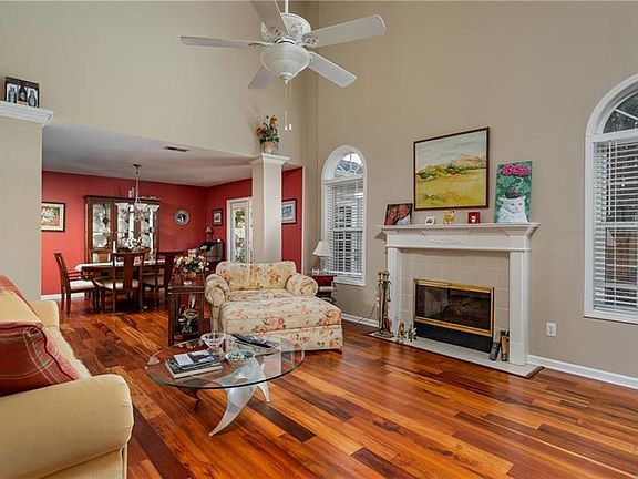 3rd image of 186 Stoneforest Dr