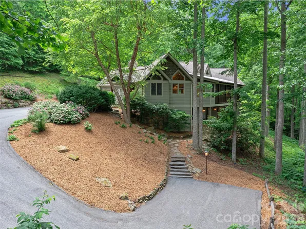 71 Chestnut Hill Rd, Spruce Pine, NC 28777