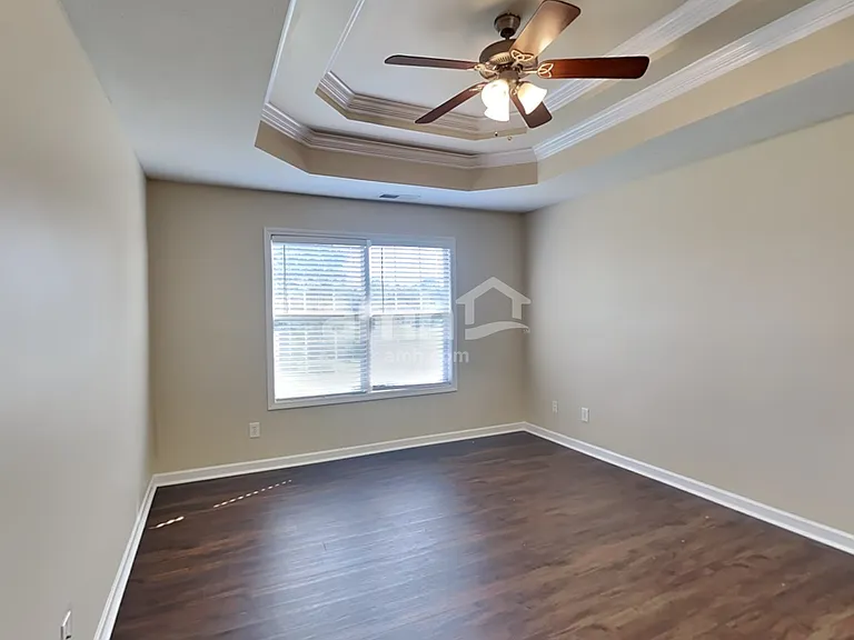 733 Clear Cir — Photo 11
