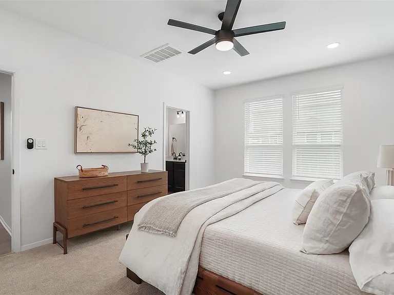 147 Heather Glen Way — Photo 16