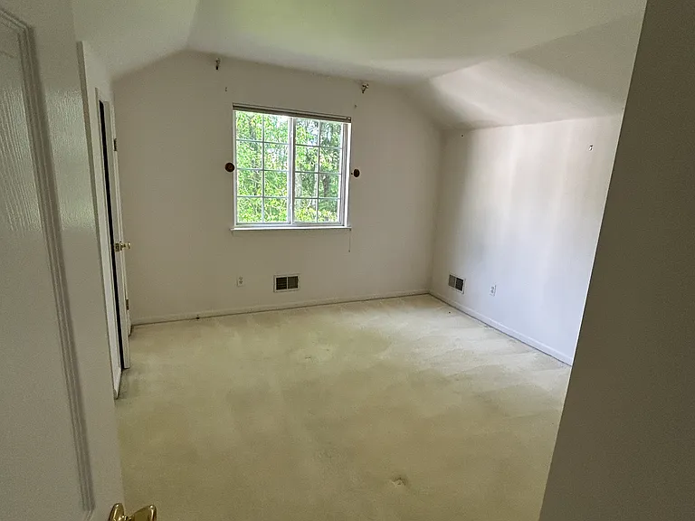 137 Woods End — Photo 12