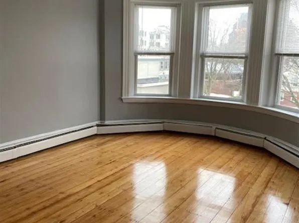 119 Harvard St, Cambridge, MA