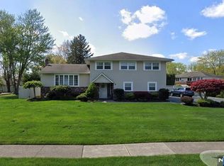8 Amboy Rd, Wayne, NJ 07470