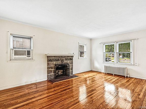 5th image of 53-39 Bell Boulevard