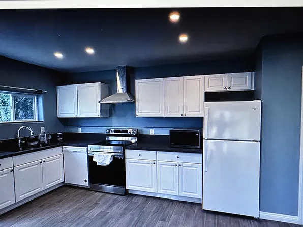 5081 McComber Rd #B, Buena Park, CA 90621
