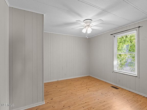 4th image of 1282 Chatham Street